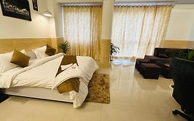 White House Noida