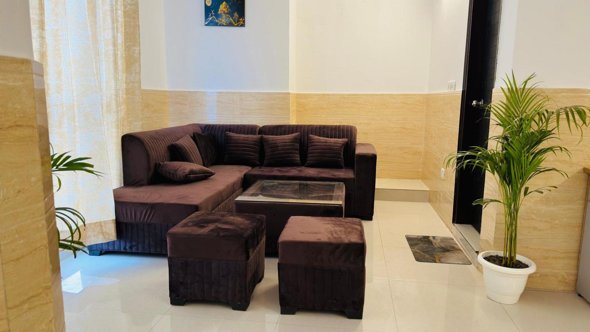 Dr White House - Noida Sector 18 Hotel Exterior photo